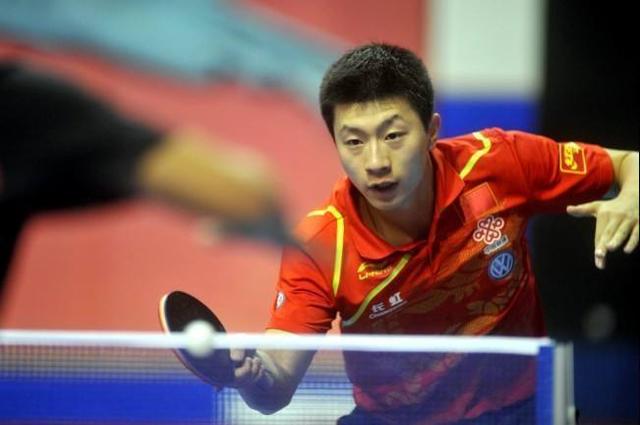 由主力前锋 由主力前锋